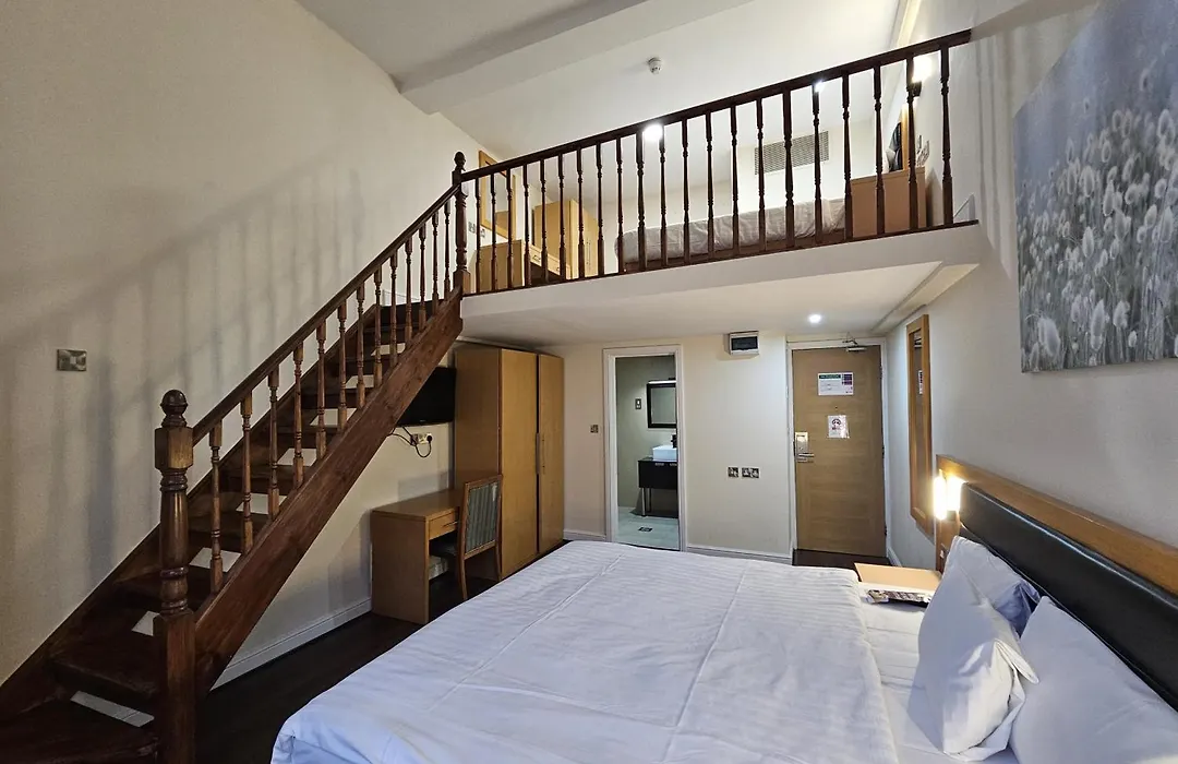 Cromwell Hotel-1